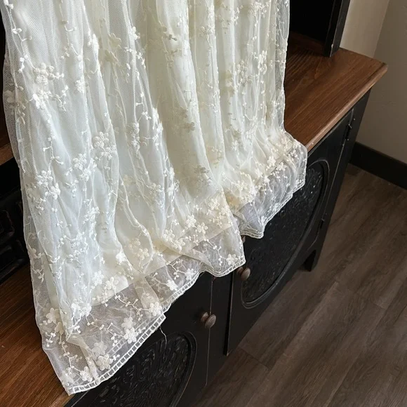 Embroidered Dress - Picture 7 of 7